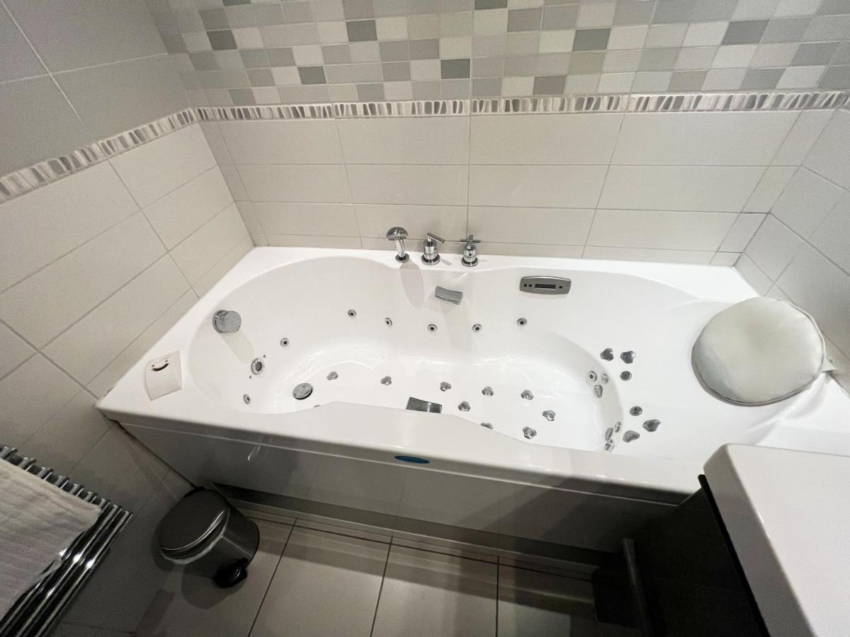 Appartement 84M² Avec 2 Parkings Privatifs Villeneuve-Loubet Ngoại thất bức ảnh